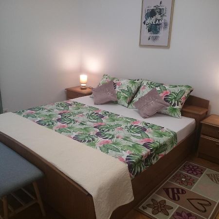 Apartman Sanja Apartment Rovinj Exterior photo